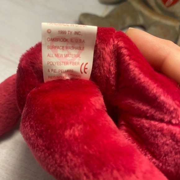 Valentina Rare Bennie baby and the 1999 signature bear - Picture 9 of 13